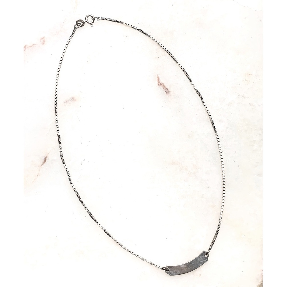 VINTAGE SILVER PENDANT And CHAIN NECKLACE